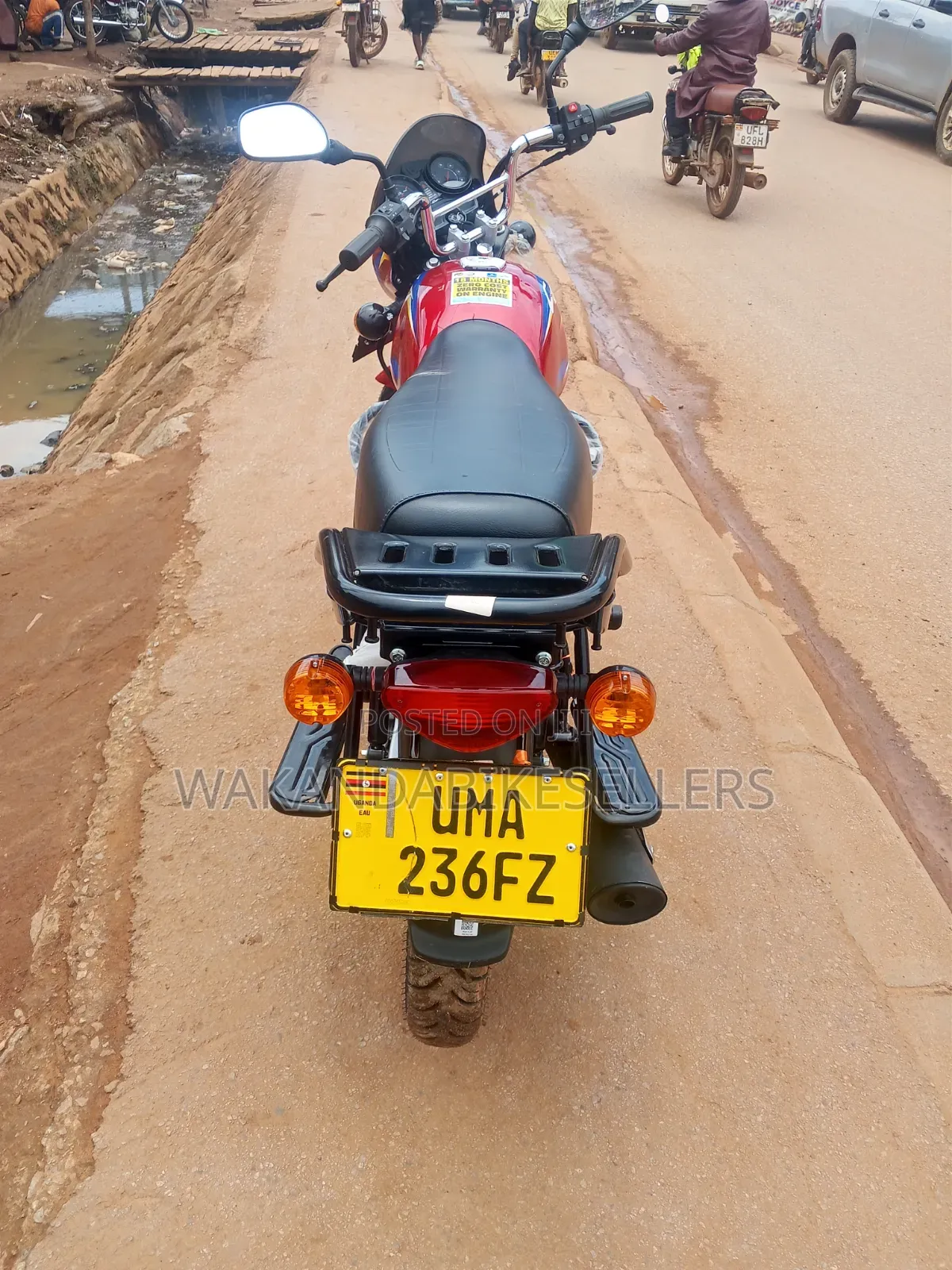 New Bajaj Boxer 125 2025 Red
