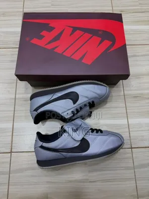 Nike Cortez Leather Se 'Metallic Cool Grey' Sneakers. Tiempo Pack