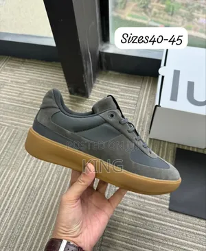 Lululemon Cityverse Sneakers Grey Suede
