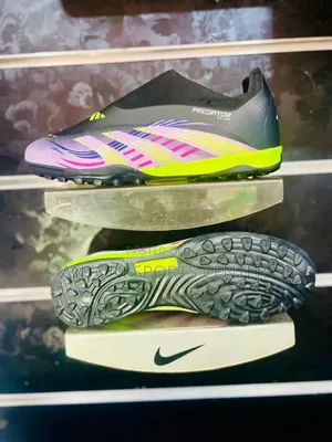 Black and Green Color Fair Pray Shoes