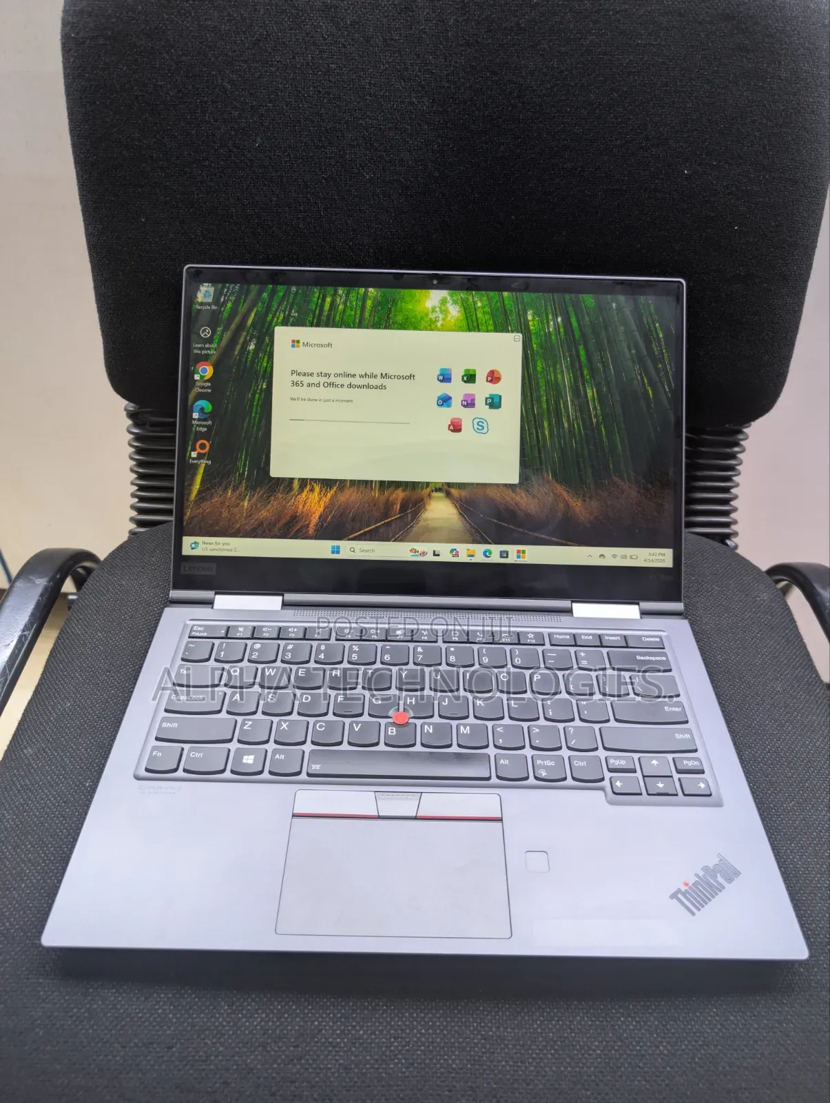 Laptop Lenovo ThinkPad X1 Yoga Gen 8 8GB Intel Core i7 SSD 256GB