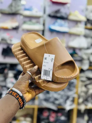 Adidas Yeezy Slides