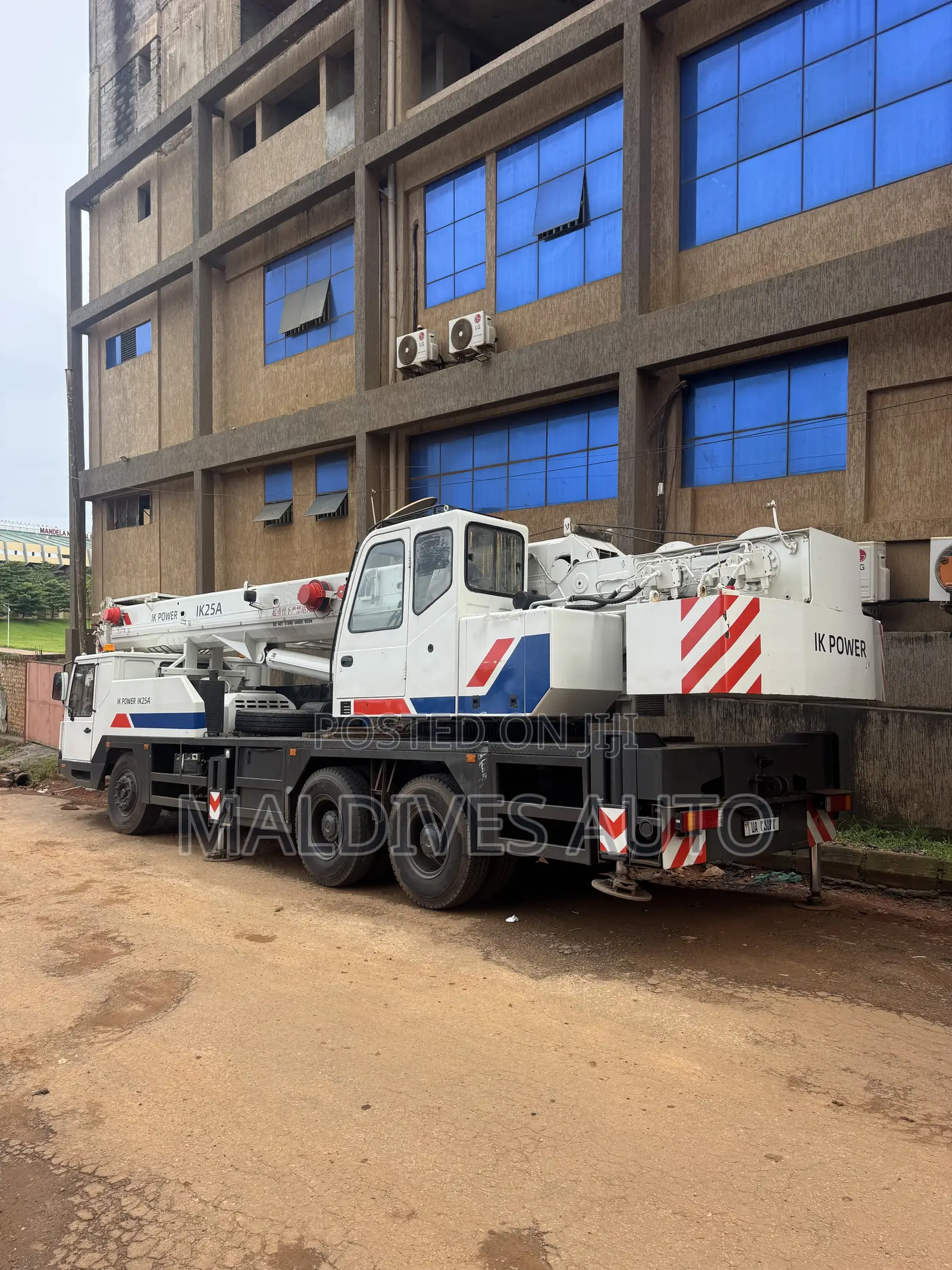 30 Ton Crane For Hire