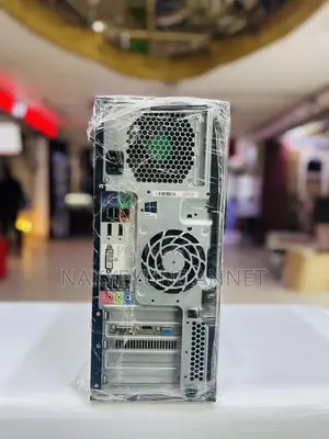 Desktop Computer HP Z230 32GB Intel Xeon HDD 500GB