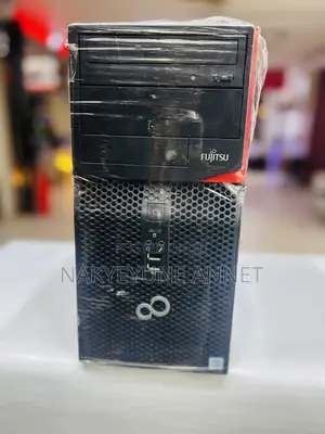 Desktop Computer Fujitsu Esprimo P557/E85+ 4GB Intel Core i5 HDD 500GB