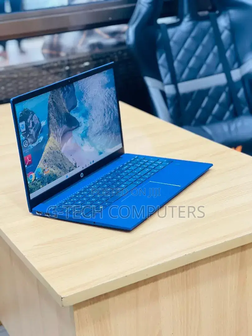 New Laptop HP Pavilion 15 8GB Intel Core i7 SSD 512GB