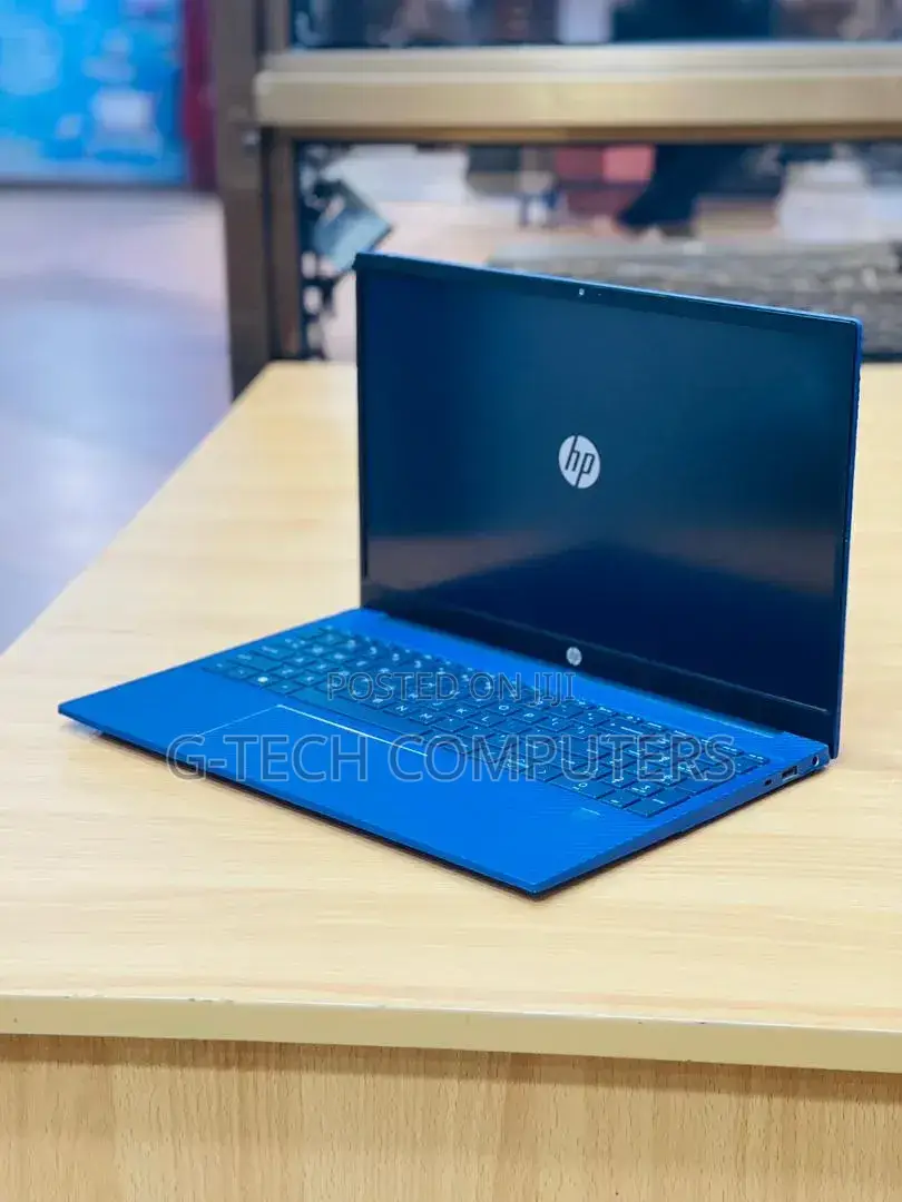 New Laptop HP Pavilion 15 8GB Intel Core i7 SSD 512GB