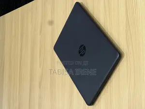 New Laptop HP Stream 14-cb110nr 8GB Intel Core i5 SSD 256GB