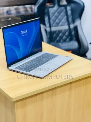 New Laptop Lenovo IdeaPad 1 8GB Intel Core i7 SSD 256GB