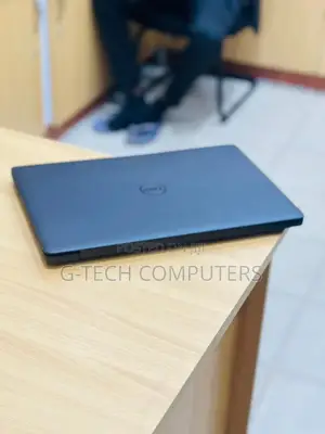 New Laptop Dell Vostro 3560 8GB Intel Core i5 SSD 1T