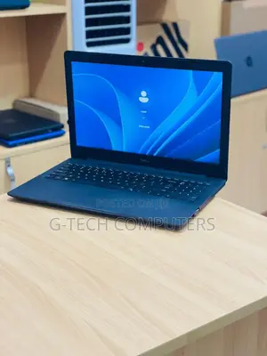 New Laptop Dell Vostro 3560 8GB Intel Core i5 SSD 1T