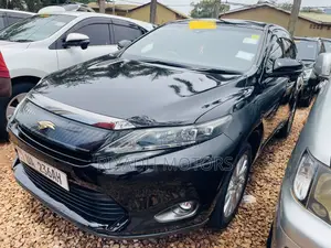 Toyota Harrier 2.0 2014 Black