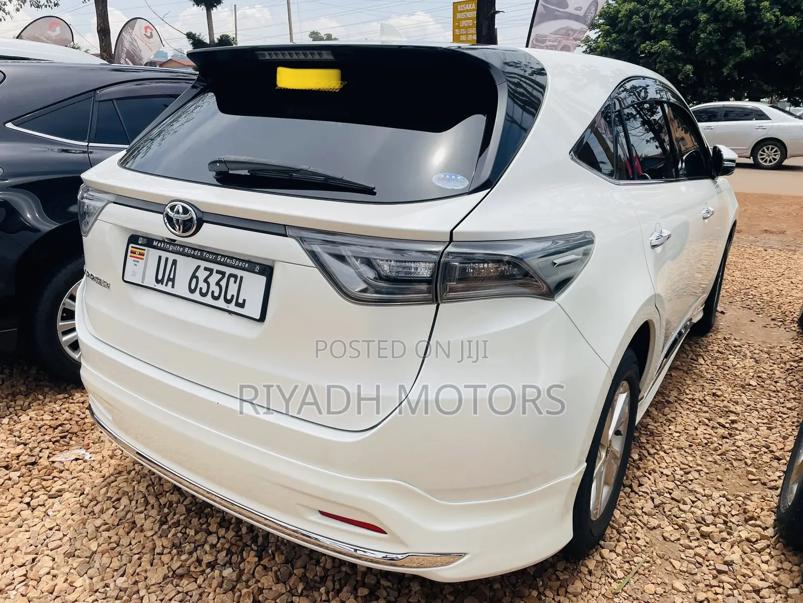 Toyota Harrier 2.0 2015 White