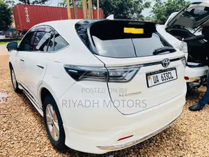 Toyota Harrier 2.0 2015 White