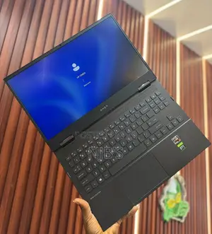 Laptop HP Omen 15 16GB AMD Ryzen 7 SSD 512GB