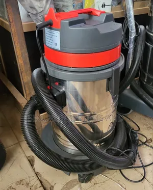 30 Litres Commercial Vacuum Cleaner - Wet and Dry- 1600w