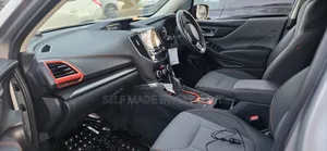 Subaru Forester 2018 Silver