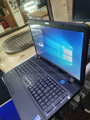 Laptop Fujitsu Lifebook AH530 4GB Intel Core i5 HDD 250GB