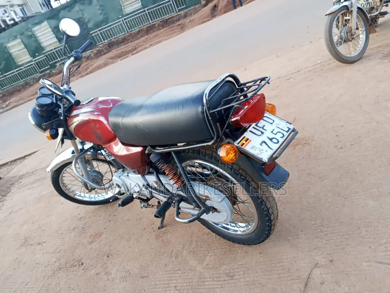 Bajaj Boxer 100 2022 Red
