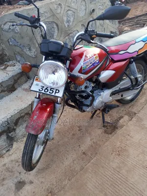 TVS HLX 125 2023 Red