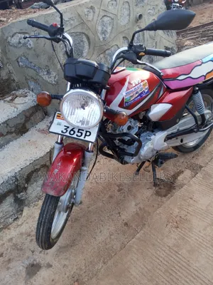 TVS HLX 125 2023 Red