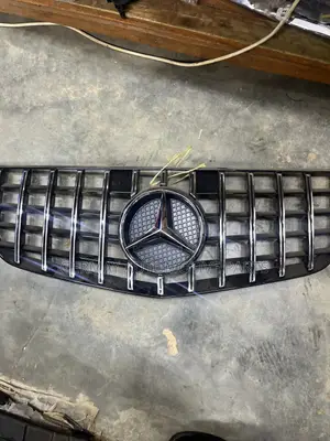 Mercedes E Class W212 Grille