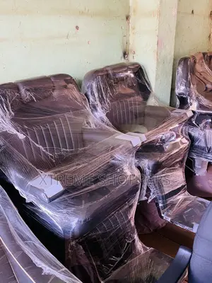 Quick -Quality /Barber Chair -Durable Seats