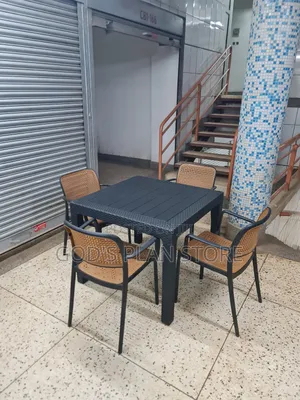 All Weather Plastic Table and Chairs Plastic Table and Chairs 4people