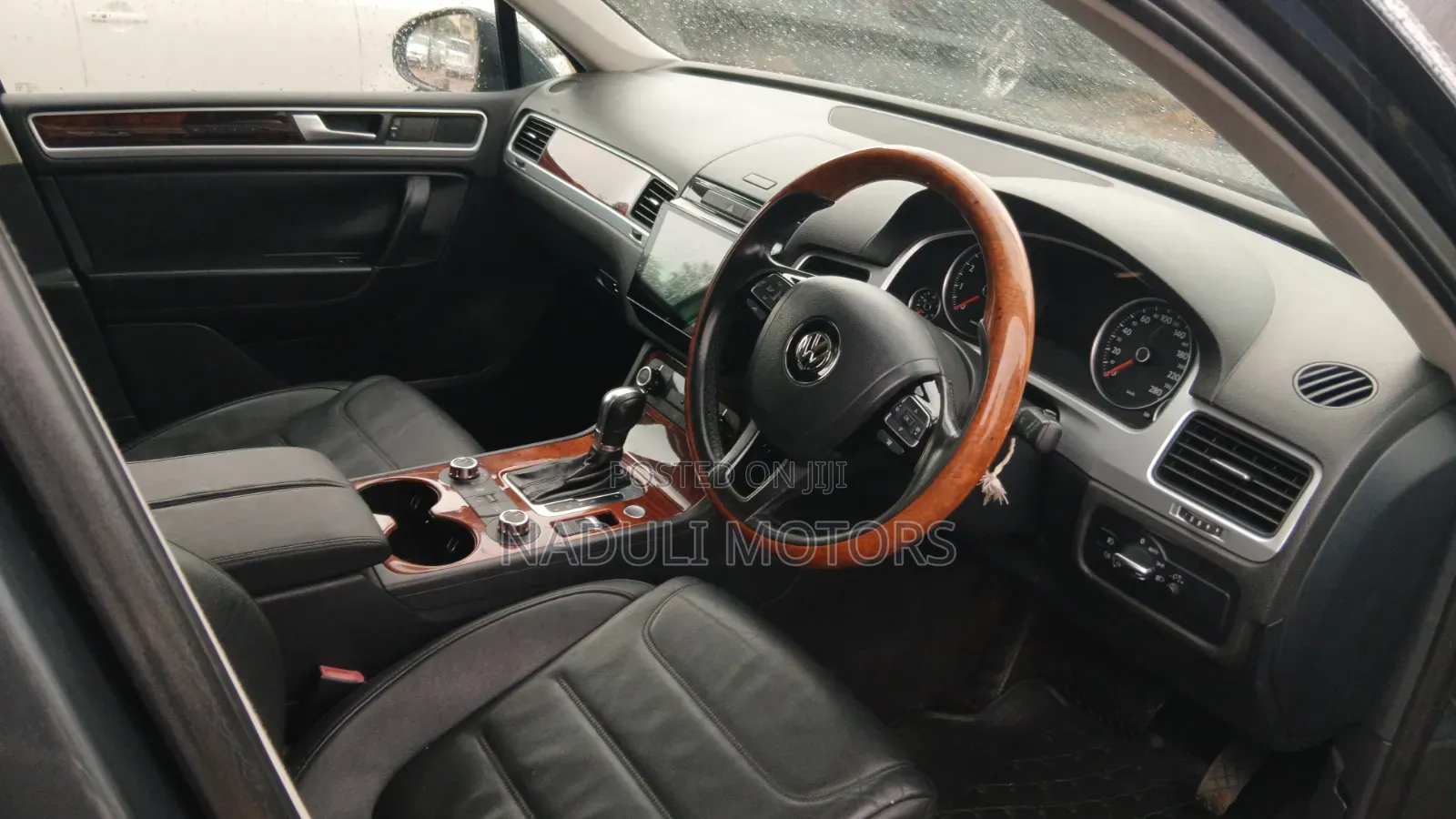 Volkswagen Touareg 2012