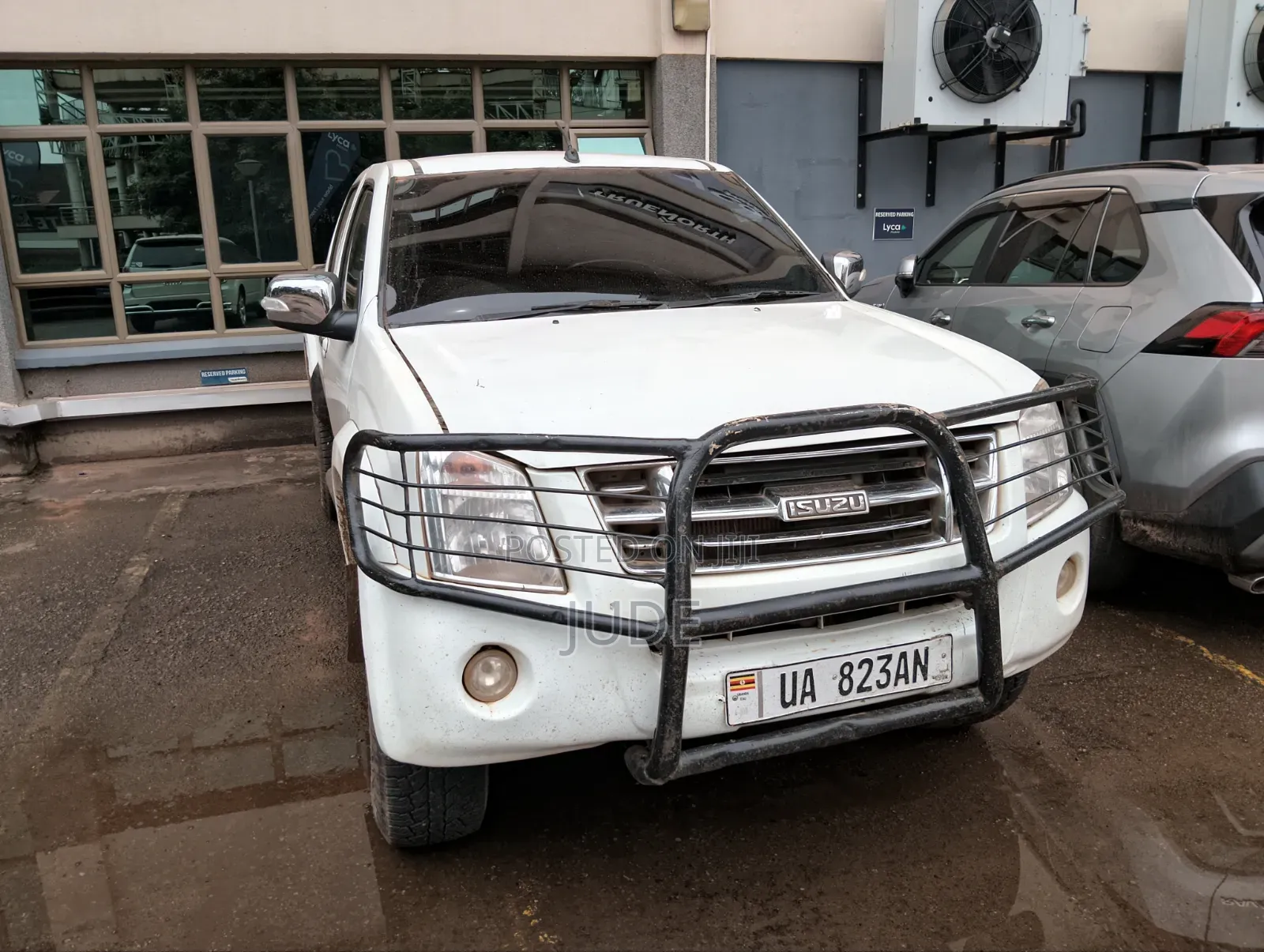 Isuzu D-MAX 2010 White