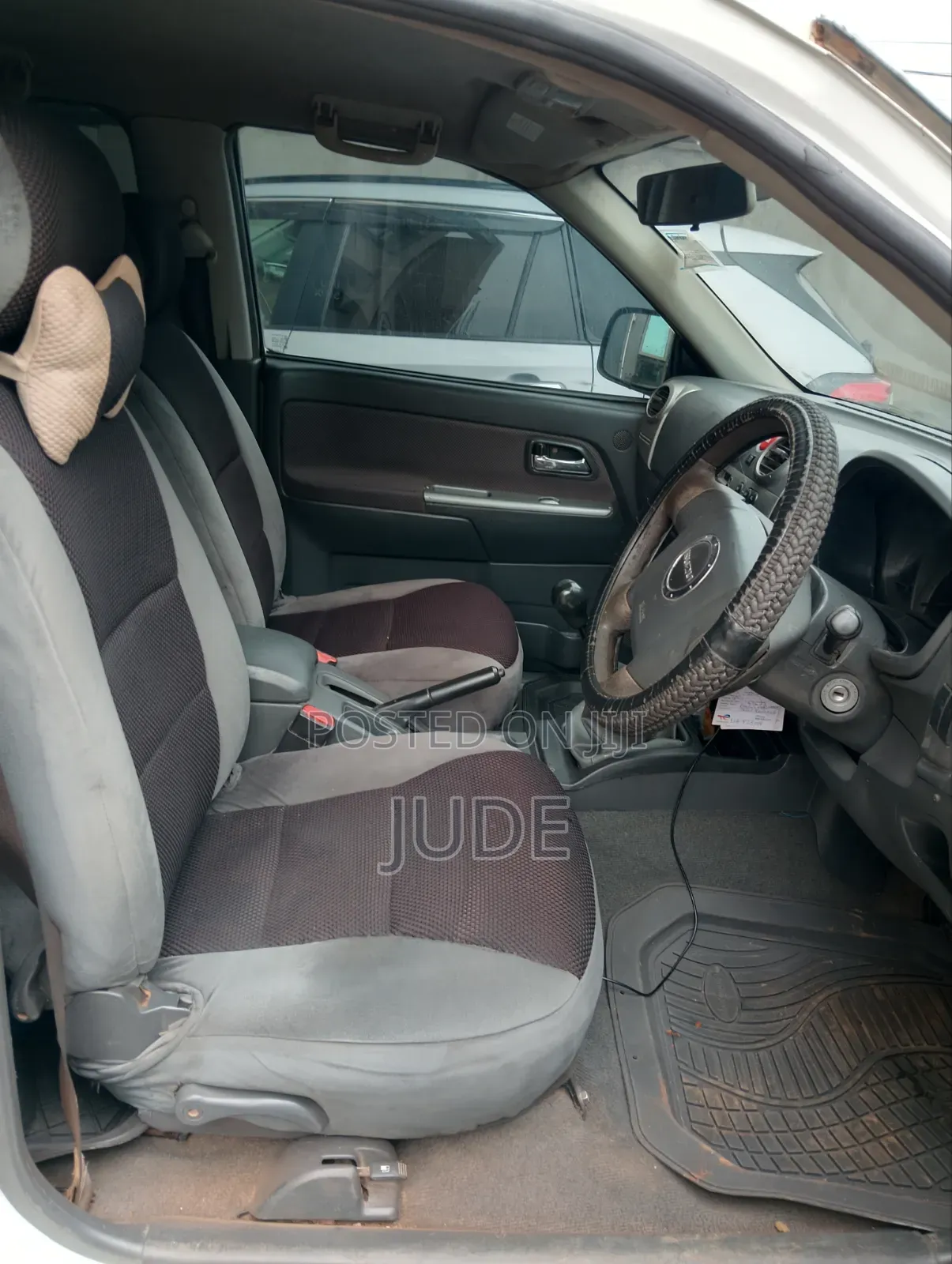Isuzu D-MAX 2010 White