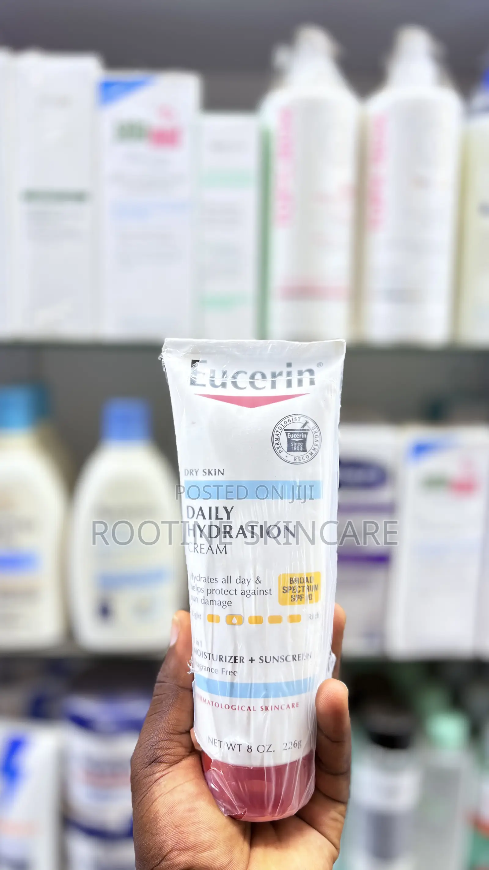 Eucerin Daily Hydration Cream With Sunscreen 226g
