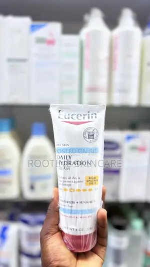 Eucerin Daily Hydration Cream With Sunscreen 226g