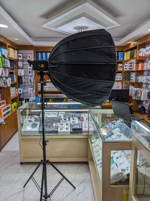 Plokama Led Light Pk-400s Kit With a Parabolic Softbox