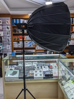 Plokama Led Light Pk-400s Kit With a Parabolic Softbox