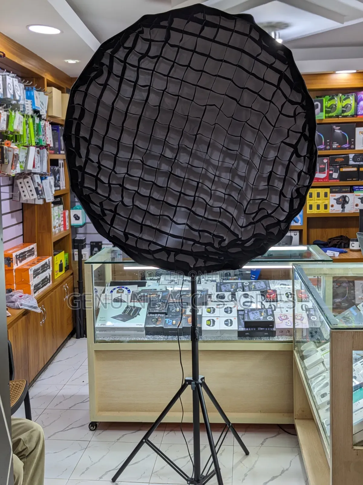 Plokama Led Light Pk-400s Kit With a Parabolic Softbox