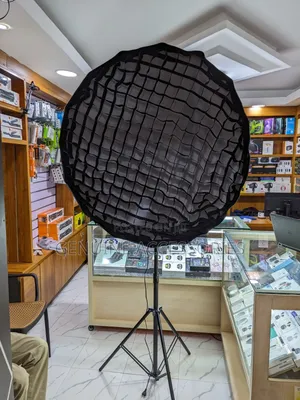 Plokama Led Light Pk-400s Kit With a Parabolic Softbox