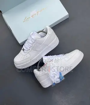 Original Nike Sneakers in White