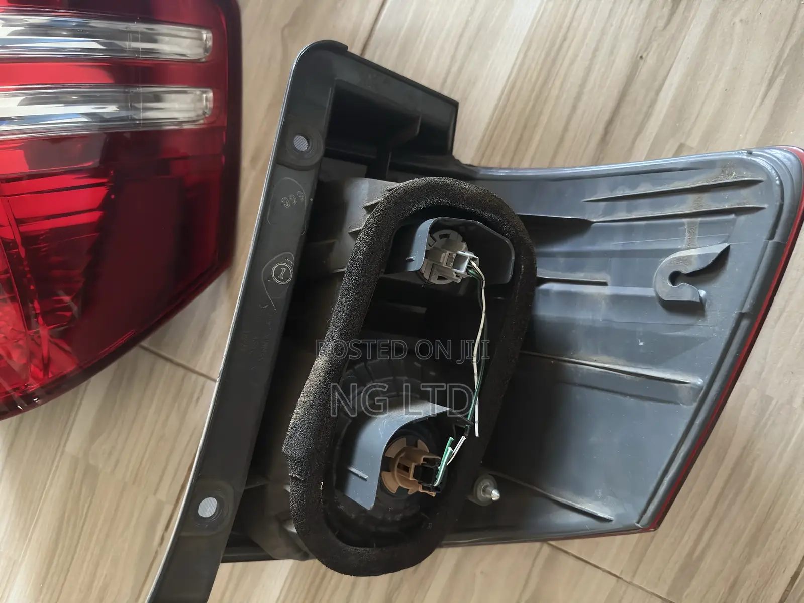 Alphard 2006 Tail Lights