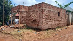 3bdrm House In Kyambazi, Nsangi For Sale