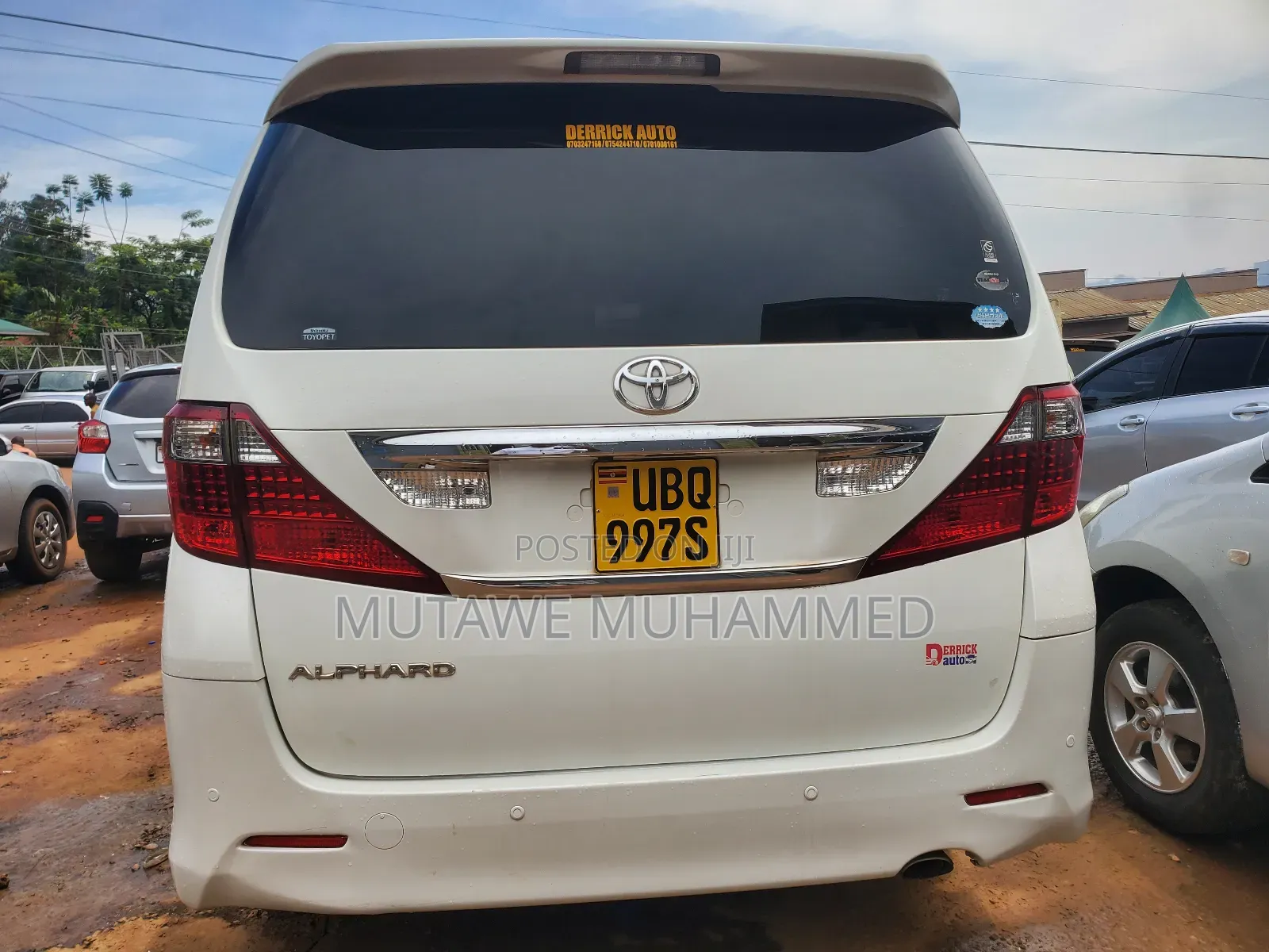 Toyota Alphard 2010 White