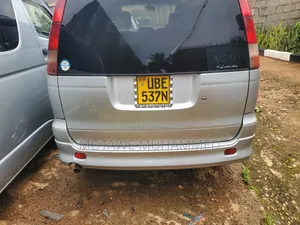 Toyota Noah 2006 Silver