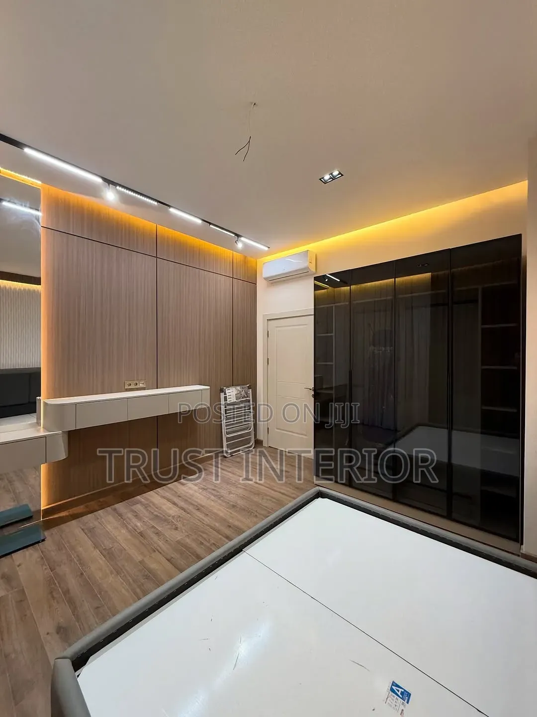 Classic and Simple Gypsum 541