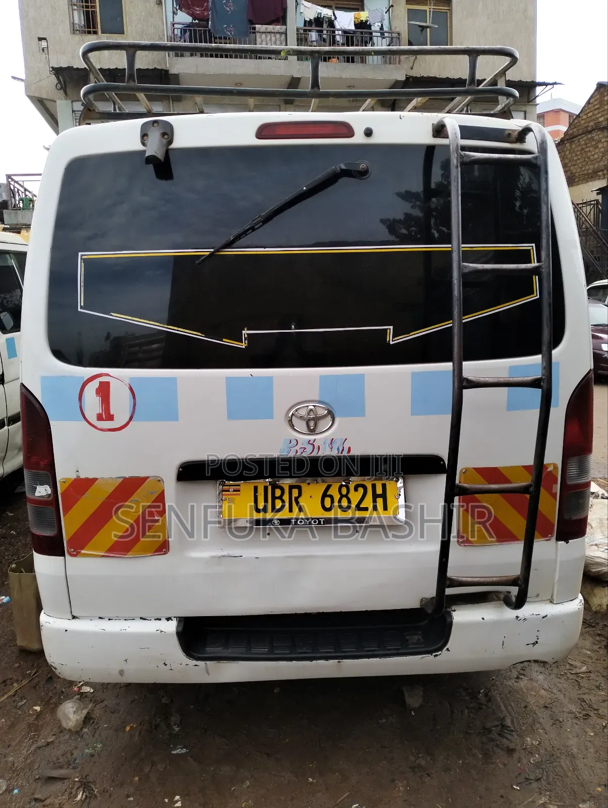 Toyota HiAce 2009 White