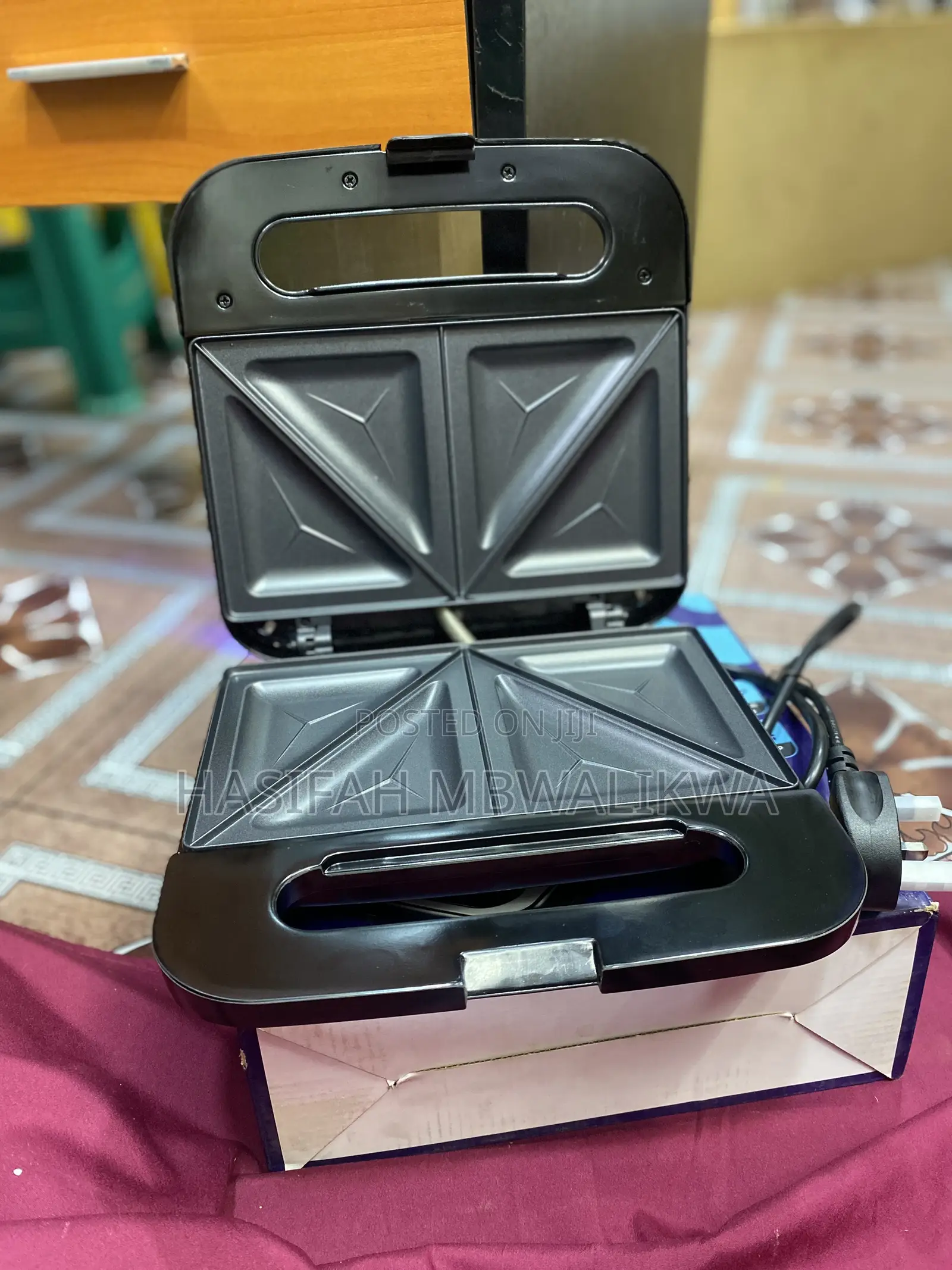 Von Sandwich Maker