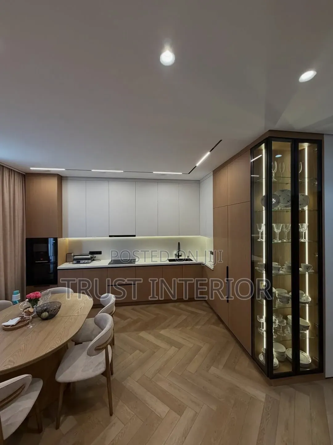Modern Kitche Fitters 7632