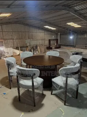 6 Seater Round Modern Dining Set Well Finished in Coffee Brown