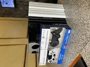 Ps4 Pro Chipped 15 Games Two Pads