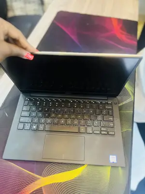Laptop Dell XPS 13 9360 8GB Intel Core i5 SSD 256GB