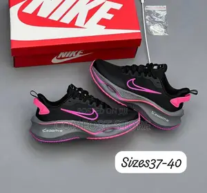 New Nike Ladies Sneakers